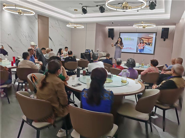 綿陽中旅行假日旅行社舉行“什邡號(hào).2025熊貓專列”旅游線路分享會(huì)